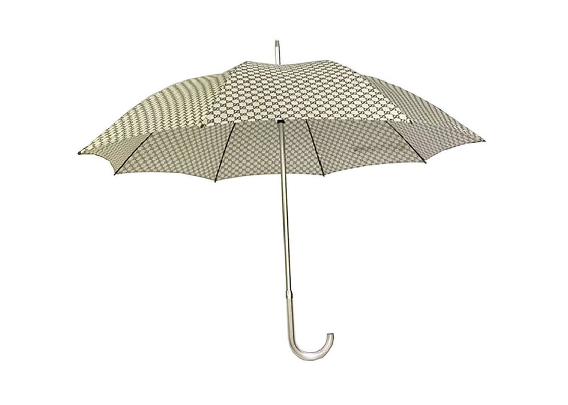 Czarne metalowe żebra J Uchwyt parasolki, wiatroodporne parasole golfowe Indywidualny projekt dostawca